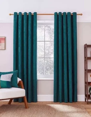 curtain-03-693e7e72e1855